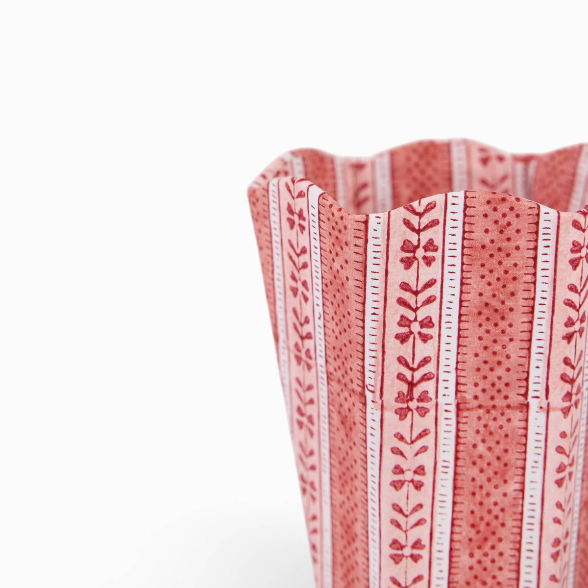 BLOCK PRINTED SCALLOPED PEN POT- GARNET RED FLORAL STRIPE