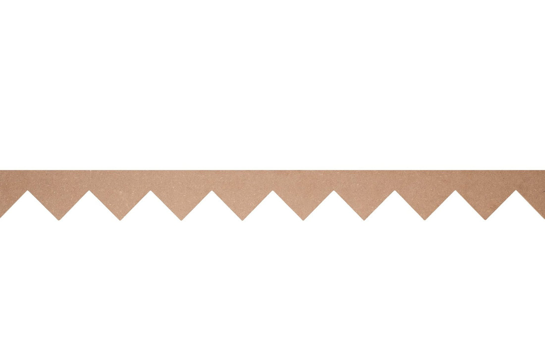 larger Zig Zag or triangular or flag shape scalloped moulding, architrave for use on shelf edges and in all interior design schemes as a decorative finishing touch