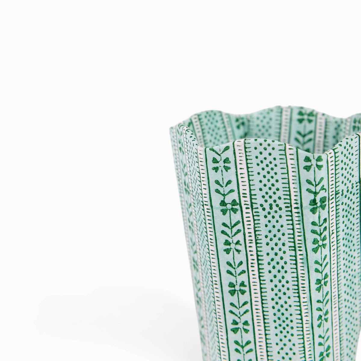 BLOCK PRINTED SCALLOPED PEN POT- CELADON GREEN FLORAL STRIPE